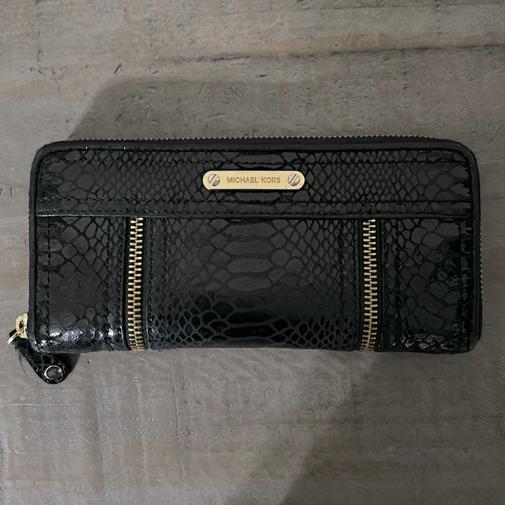 Michael Kors Black and Gold Wallet